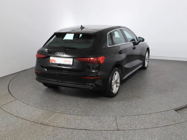 Audi A3 30 TDI Sedan