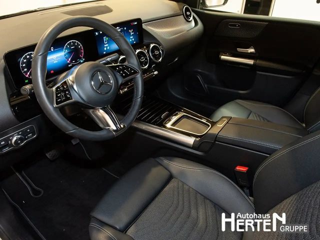 Mercedes-Benz B 200 Progressive Sedan