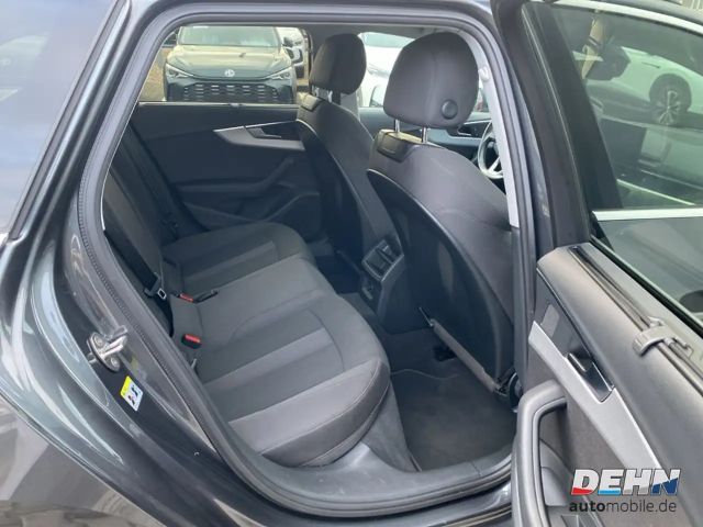 Audi A4 35 TDI Avant S-Line