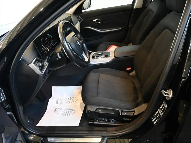 BMW 320 320d Touring xDrive