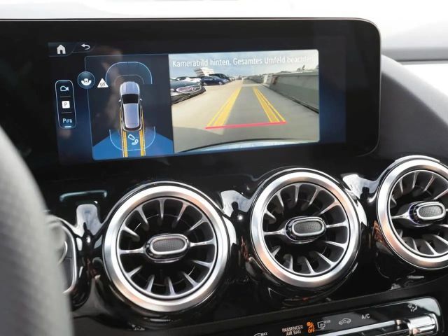 Mercedes-Benz GLA 200 AMG Line