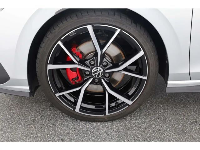 Volkswagen Golf 2.0 TDI DSG GTD Style