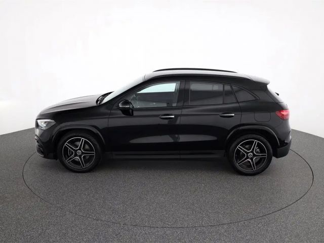 Mercedes-Benz GLA 200 4MATIC AMG Line GLA 200 d