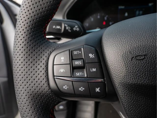 Ford Focus ST Line Wagon