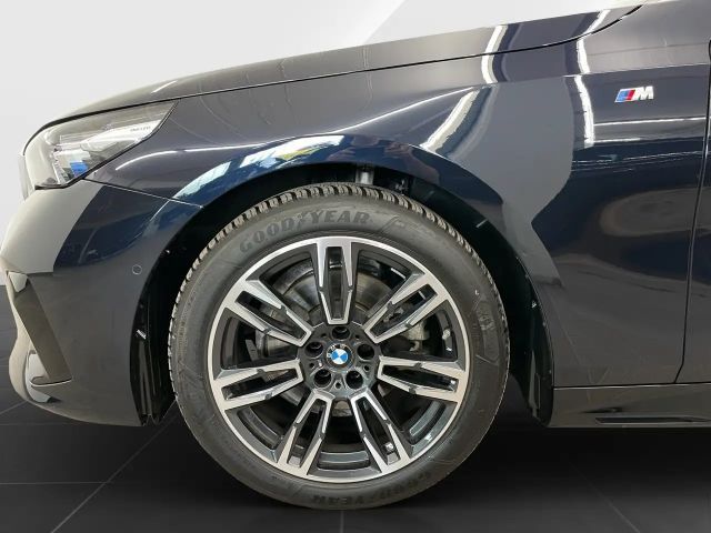 BMW 520 520d M-Sport Sedan