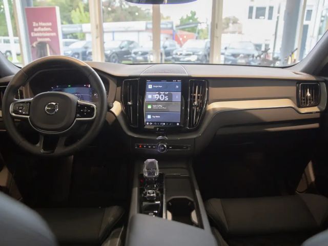 Volvo XC60 AWD Dark Plus