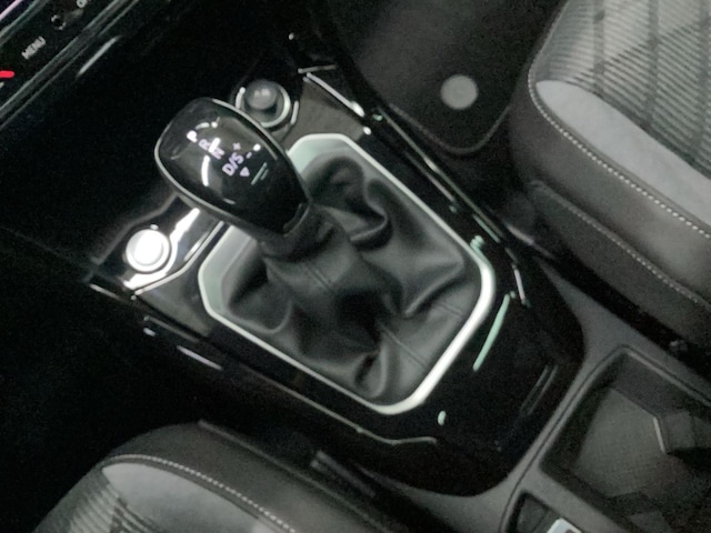 Volkswagen T-Roc 1.5 TSI DSG R-Line