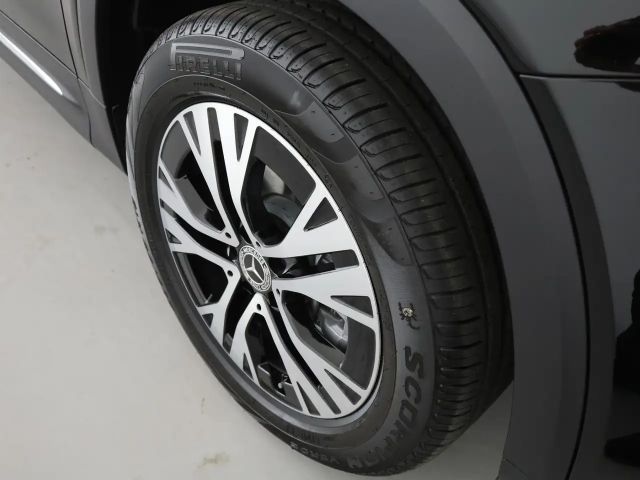 Mercedes-Benz GLB 180 *W-Paket*PDC*SHZ*SpurH*LED*W-Paket*PDC*