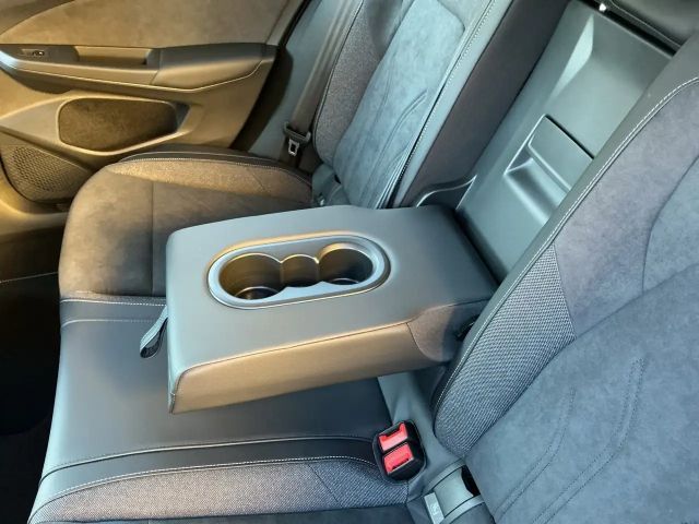 Volkswagen Golf Rabbit TSI