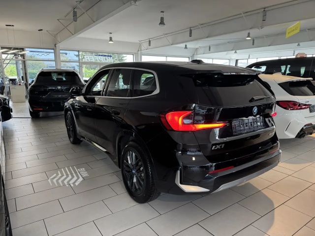 BMW X1 xDrive30 xLine el.Sitze°Headup°AdLED+Fwk°AHK