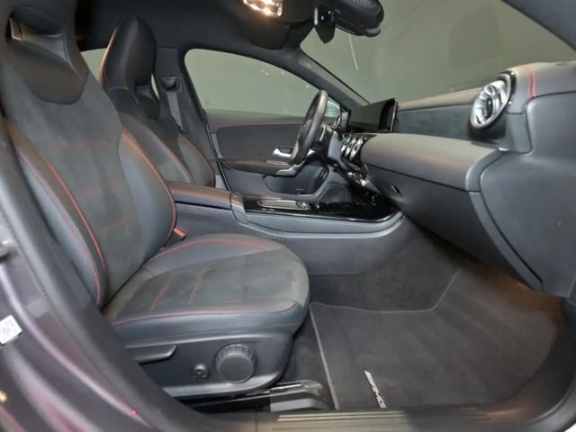 Mercedes-Benz CLA 200 Coupé