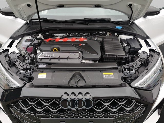 Audi RS3 Quattro S-Tronic Sedan