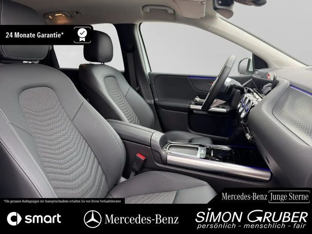 Mercedes-Benz B 200 Progressive Sedan