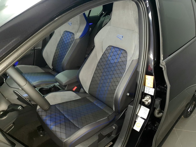 Volkswagen Golf 2.0 TSI DSG