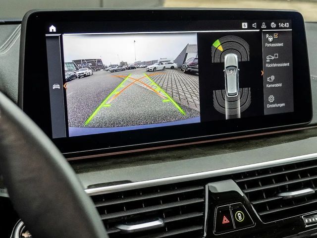 BMW 530 530d Luxury Line Touring xDrive