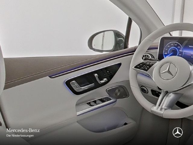 Mercedes-Benz EQE 300 Sedan