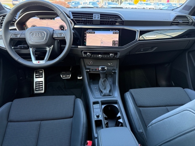 Audi Q3 35 TDI S-Line S-Tronic