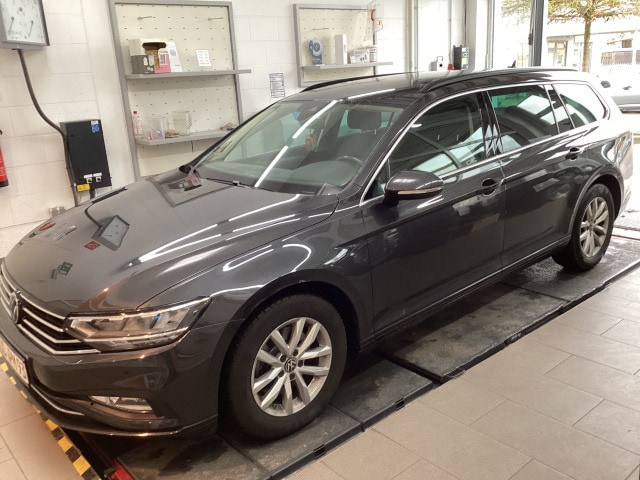 Volkswagen Passat 1.5 TSI Business DSG Variant