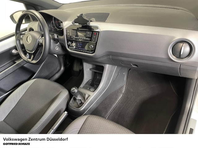 Volkswagen up! Active