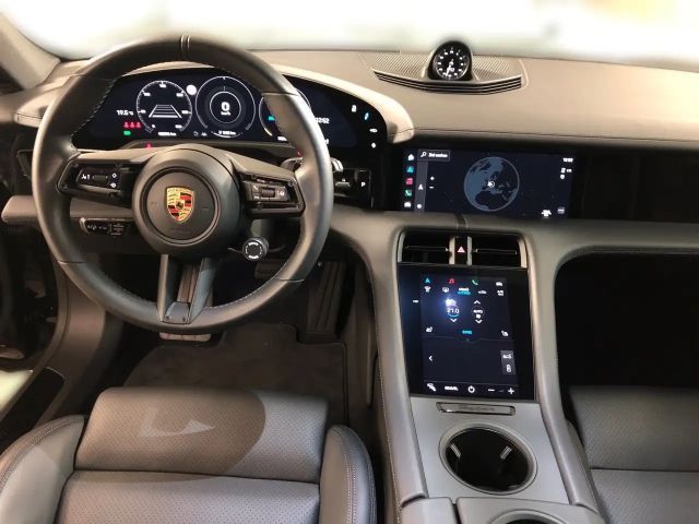Porsche Taycan 4Cross Turismo*Offroad Design Paket*Sport Chrono P