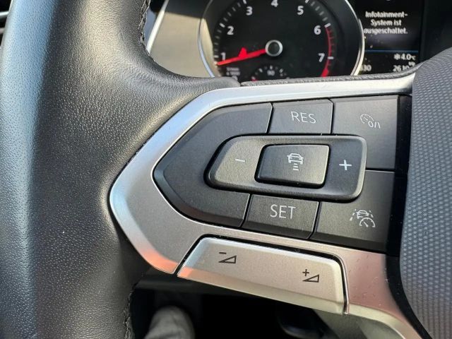 Volkswagen Passat 1.5 TSI Business DSG Variant