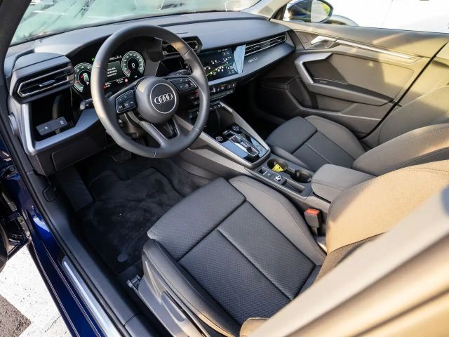 Audi A3 30 TFSI S-Tronic Sedan