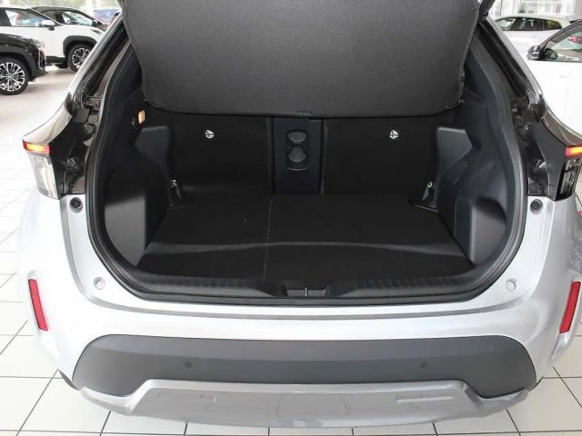 Toyota Yaris Cross Adventure Advanced Safety Paket HUD PDC 18Zoll ele