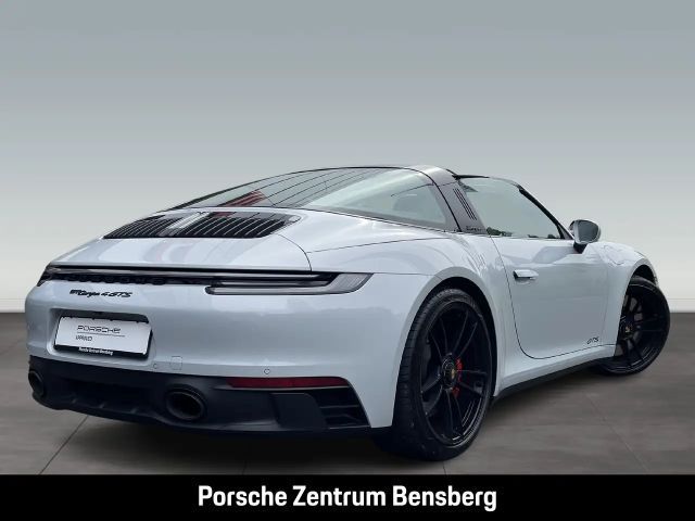 Porsche 992 4 Cabrio GTS Targa