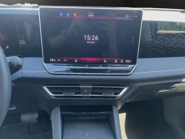 Volkswagen Tiguan 1.5 eTSI Elegance Elegance