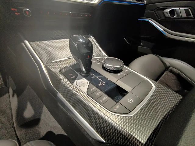 BMW 330 330e M-Sport