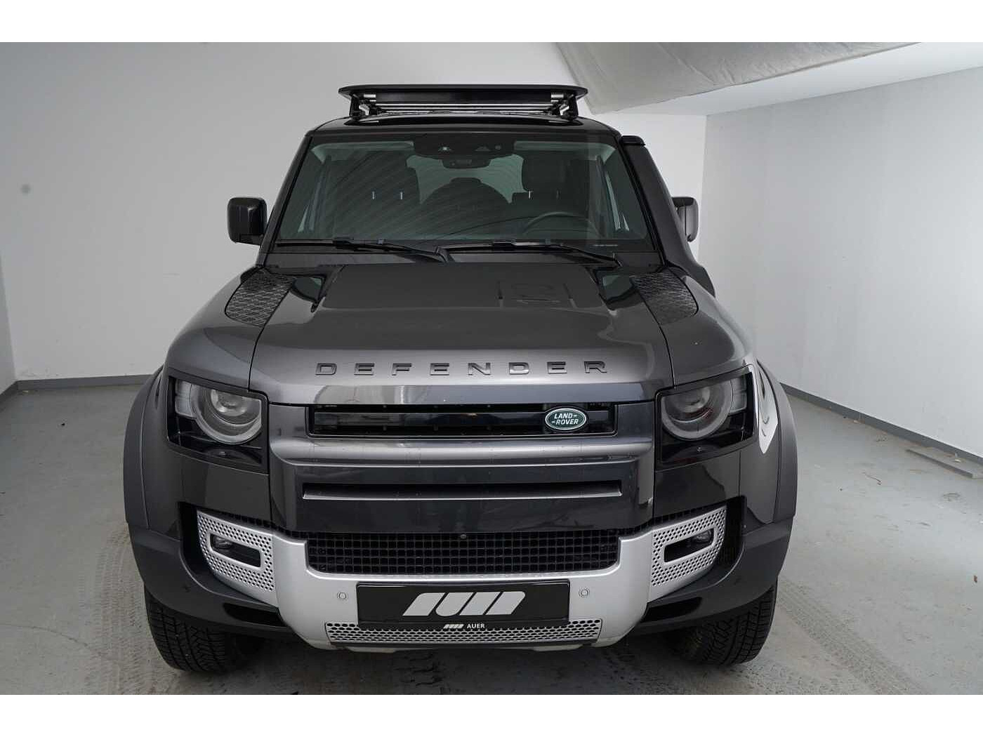 Land Rover Defender 110 SE