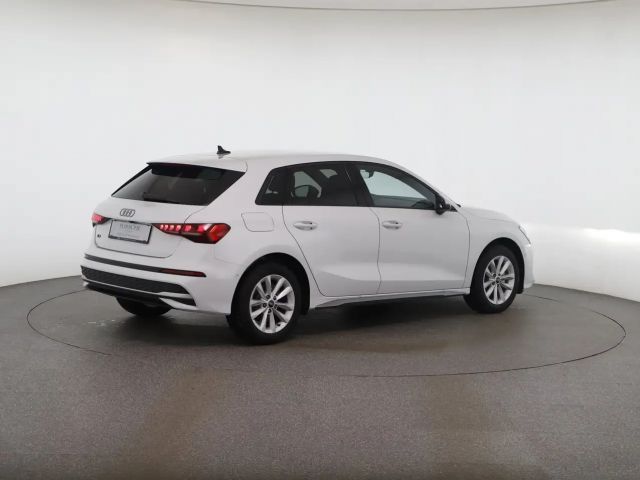 Audi A3 30 TFSI Sedan
