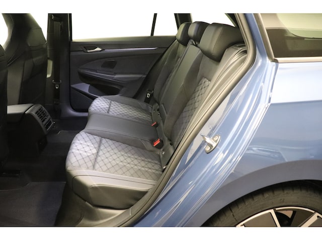 Volkswagen Golf 1.5 eTSI R-Line Variant