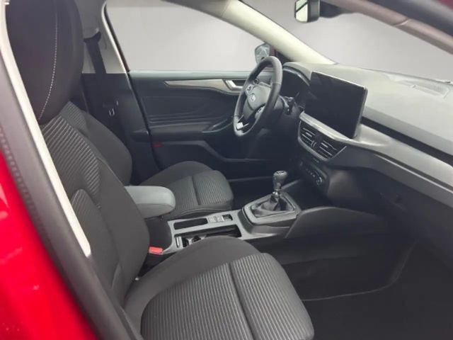 Ford Focus Titanium Wagon