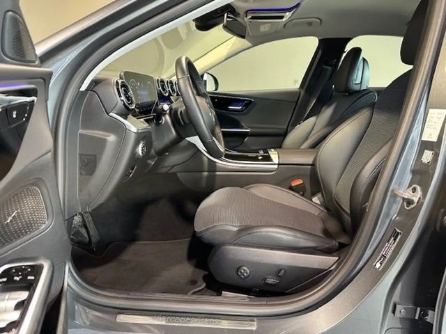 Mercedes-Benz C 300 4MATIC AVANTGARDE Sedan