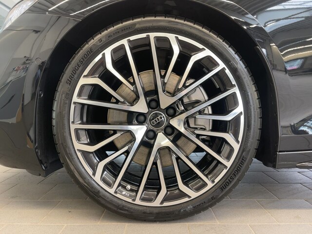 Audi A6 Avant Quattro S-Tronic