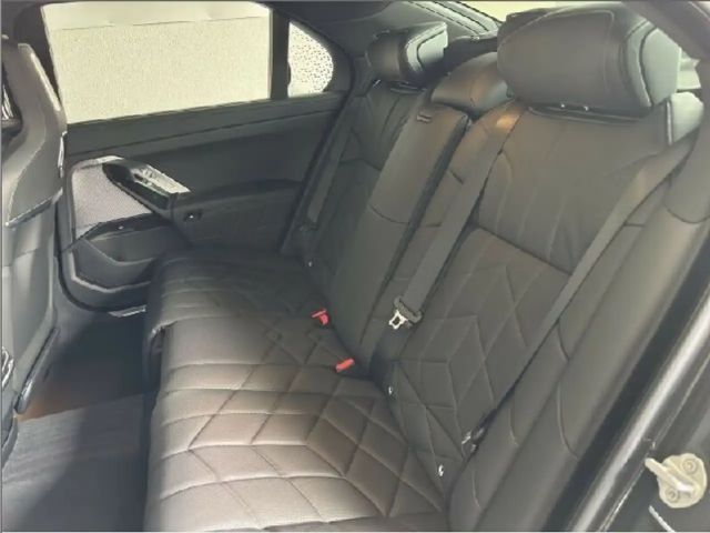 BMW 740 740d Sedan xDrive