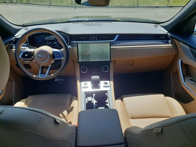 Jaguar F-Pace AWD P400e