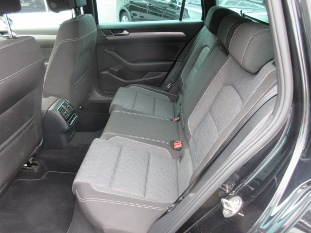 Volkswagen Passat 1.5 TSI DSG Variant