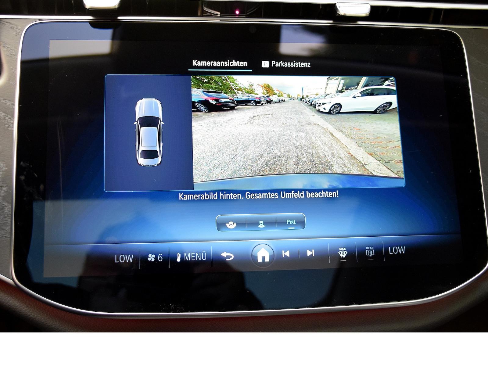 Mercedes-Benz E 200 AVANTGARDE Sedan