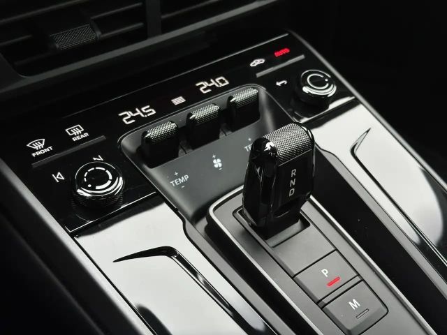 Porsche 992 Cabrio Carrera S