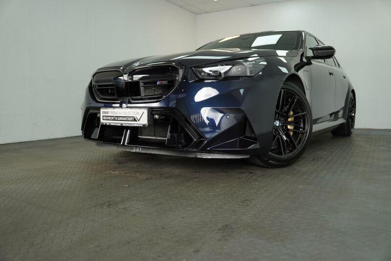 BMW M5 Sedan