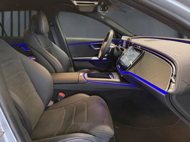 Mercedes-Benz E 220 AMG Line E 220 d Estate