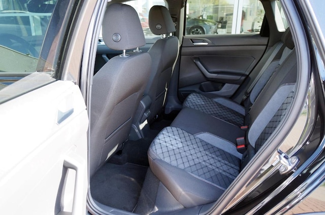 Volkswagen Taigo 1.5 TSI DSG R-Line