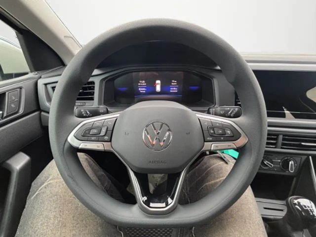 Volkswagen Polo 1.0 / 80 PS / LED / SH / PDC