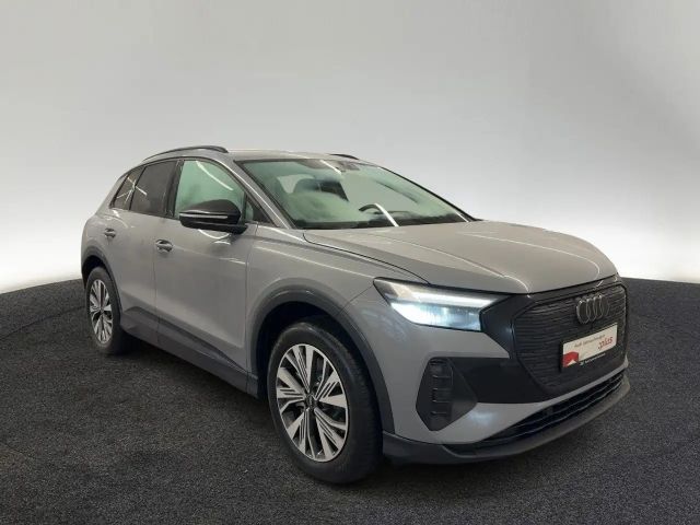 Audi Q4 e-tron 45 LED Navi DAB Sportsitze