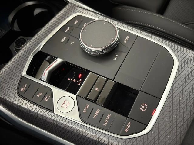 BMW 330 330e Touring