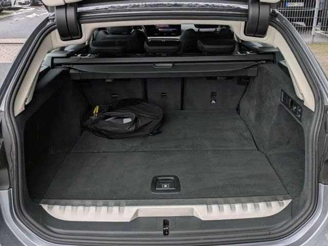 BMW 330 330e Touring