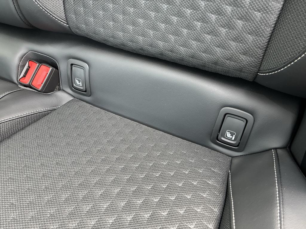 Volkswagen T-Roc 1.5 eTSI DSG IQ.Drive R-Line