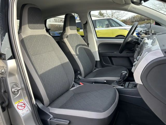 Volkswagen up! Plus Style